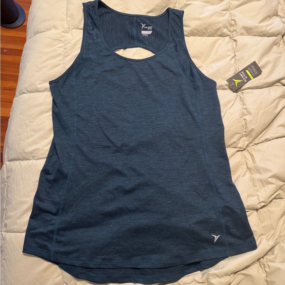 NWT Old Navy Active Keyhole Back Tank